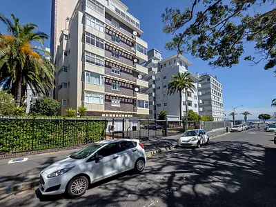2 Bedroom Apartment To Rent in Cape Town - LMAV.webp