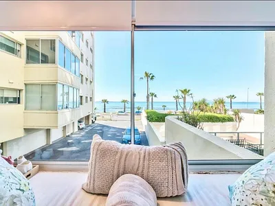 1 Bedroom Apartment For Sale in Cape Town - wA8k.webp