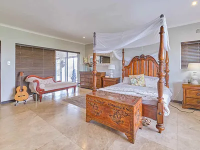 4 Bedroom House For Sale in Blouberg - R65s.webp