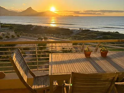 2 Bedroom Apartment For Sale in Milnerton - aziM.webp