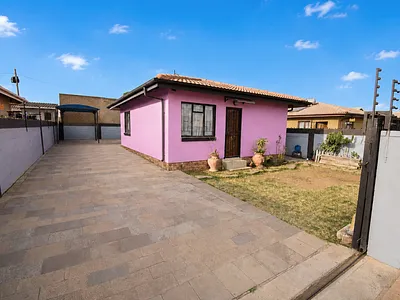2 Bedroom House For Sale in Chief A. Luthuli Park, Benoni - Ht8q.webp