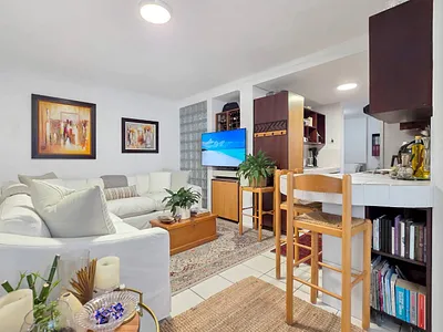 1 Bedroom Apartment To Rent in Cape Town - rsFc.webp