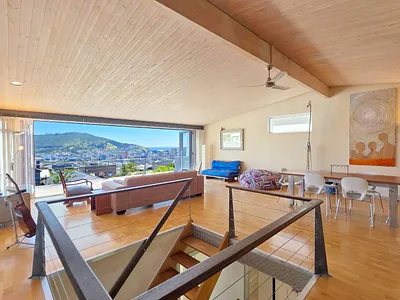 2 Bedroom House To Rent in Cape Town - 3jUG.webp