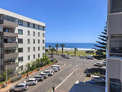 3 Bedroom Apartment To Rent in Cape Town - Q6tq.webp