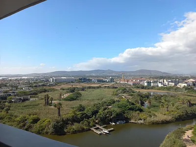 2 Bedroom Apartment For Sale in Milnerton - 1n8g.webp