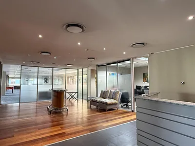 Commercial Property To Rent in Cape Town - fQPf.webp