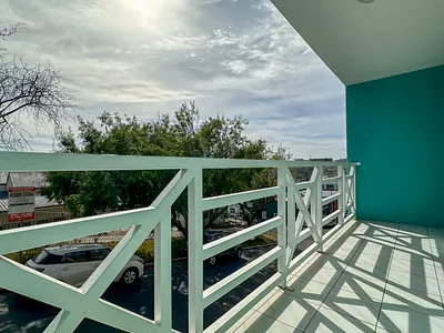 3 Bedroom House For Sale in Cape Town - csxK.webp