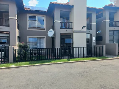 2 Bedroom Townhouse For Sale in Boksburg - img
