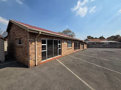 Commercial Property To Rent in Benoni - img