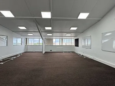 Commercial Property To Rent in Cape Town - T5CQ.webp