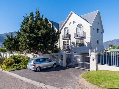 1 Bedroom Apartment For Sale in Hout Bay - Nk3J.webp
