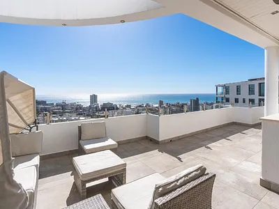 3 Bedroom Apartment To Rent in Cape Town - dhe3.webp
