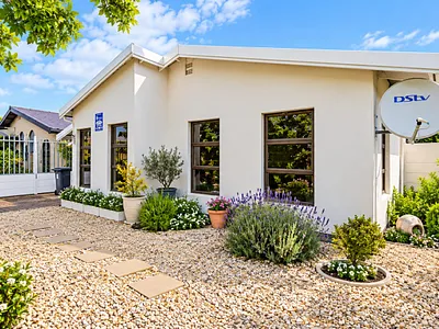 3 Bedroom House For Sale in Goodwood - yHDm.webp