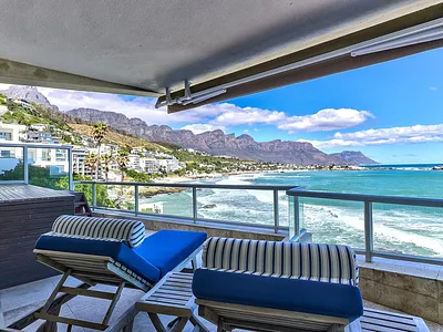 3 Bedroom Apartment For Sale in Clifton, Cape Town - 8f1S.webp