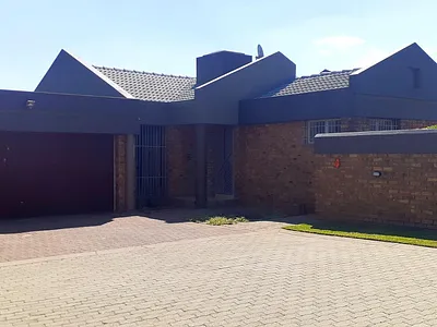 3 Bedroom Townhouse To Rent in Boksburg - img