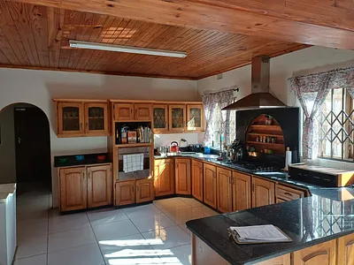 4 Bedroom Apartment To Rent in Empangeni - 1lTK.webp