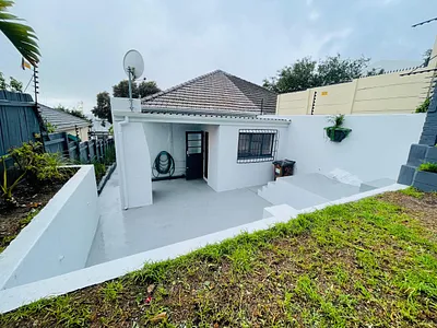 2 Bedroom House For Sale in Cape Town - NUfo.webp