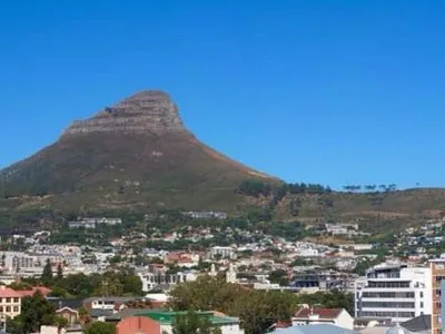 1 Bedroom Apartment For Sale in Cape Town - fQLe.webp