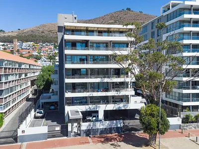 0.5 Bedroom Apartment For Sale in Cape Town - S8OG.webp