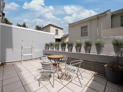 1 Bedroom Apartment For Sale in Cape Town - bmhY.webp