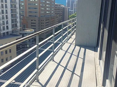 Apartment To Rent in Cape Town - img