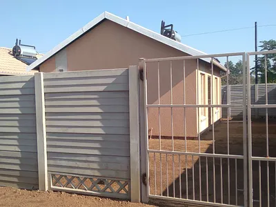 2 Bedroom House For Sale in Alberton - ZRil.webp