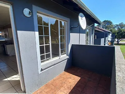 2 Bedroom Townhouse For Sale in Boksburg - 4Q1Q.webp