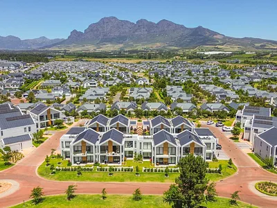 2 Bedroom Apartment For Sale in Paarl - IPEd.webp
