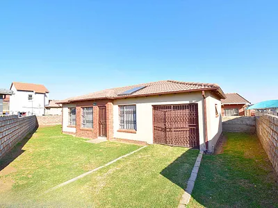 3 Bedroom House For Sale in Nigel - PIaY.webp