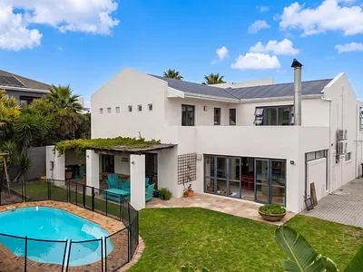 4 Bedroom House For Sale in Milnerton - 80W3.webp