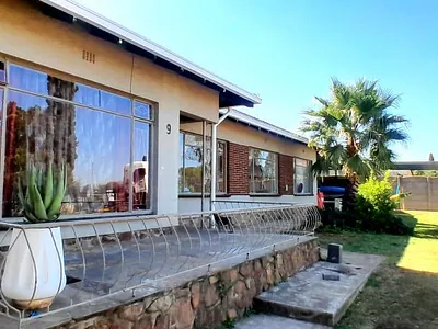 4 Bedroom House For Sale in Germiston - vEgf.webp