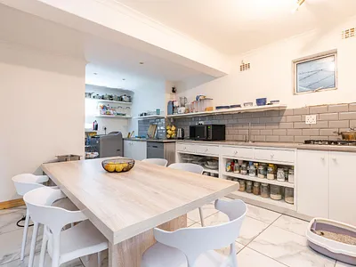 4 Bedroom House For Sale in Cape Town - 5TmN.webp