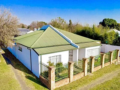 4 Bedroom House For Sale in Benoni - Vdwj.webp