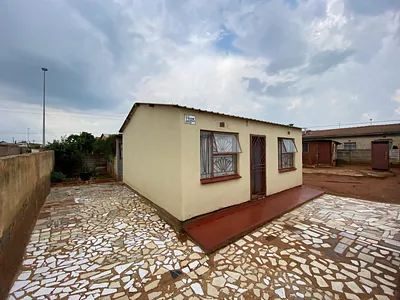 2 Bedroom House For Sale in Etwatwa, Benoni - rP6O.webp