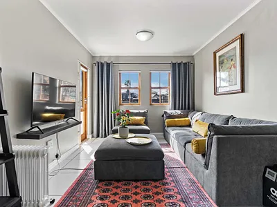 1 Bedroom Apartment To Rent in Cape Town - 2OIw.webp