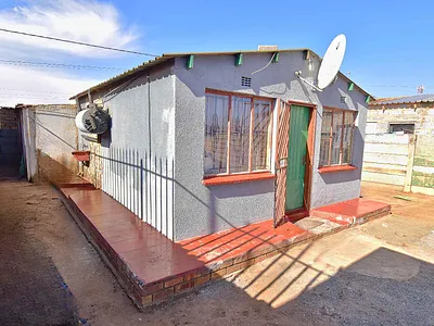 2 Bedroom House For Sale in Benoni - img