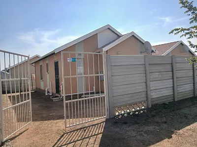 3 Bedroom House For Sale in Alberton - img