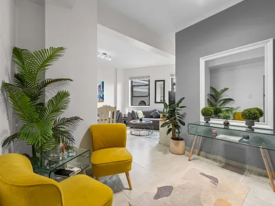2 Bedroom Apartment For Sale in Cape Town - 6QcO.webp