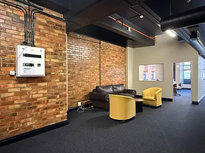 Commercial Property To Rent in Cape Town - hC58.webp