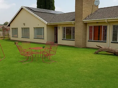 4 Bedroom House For Sale in Brakpan - BHnQ.webp