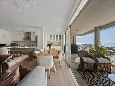 3 Bedroom Apartment For Sale in Cape Town - 7wjj.webp