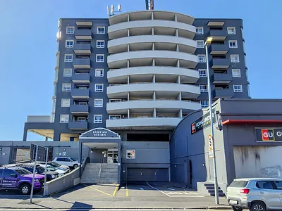 1 Bedroom Apartment For Sale in Cape Town - L8FV.webp