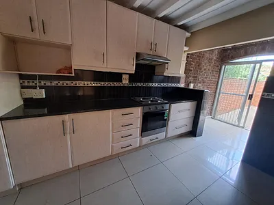 3 Bedroom Townhouse For Sale in Richards Bay - img