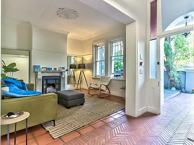 3 Bedroom House For Sale in Cape Town - 3qfc.webp