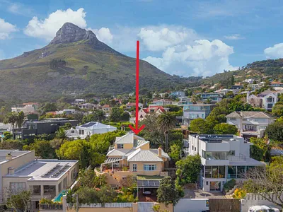 5 Bedroom House For Sale in Cape Town - 0ZsV.webp