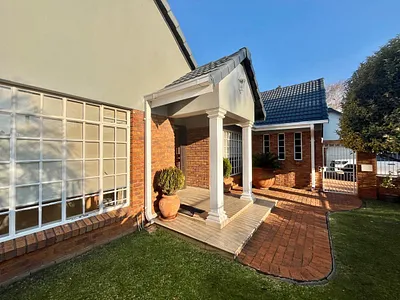 4 Bedroom House For Sale in Boksburg - 1M0G.webp