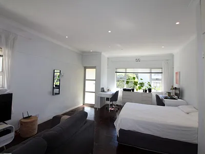 Apartment To Rent in Cape Town - V3Lq.webp