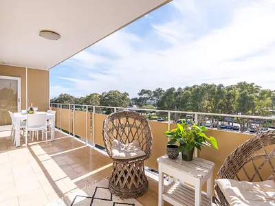 2 Bedroom Apartment For Sale in Cape Town - XD4O.webp