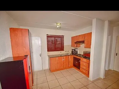2 Bedroom Apartment To Rent in Klippoortjie, Boksburg - RO4W.webp