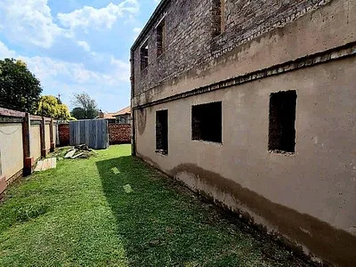 4 Bedroom Townhouse For Sale in Brakpan - gMkG.webp